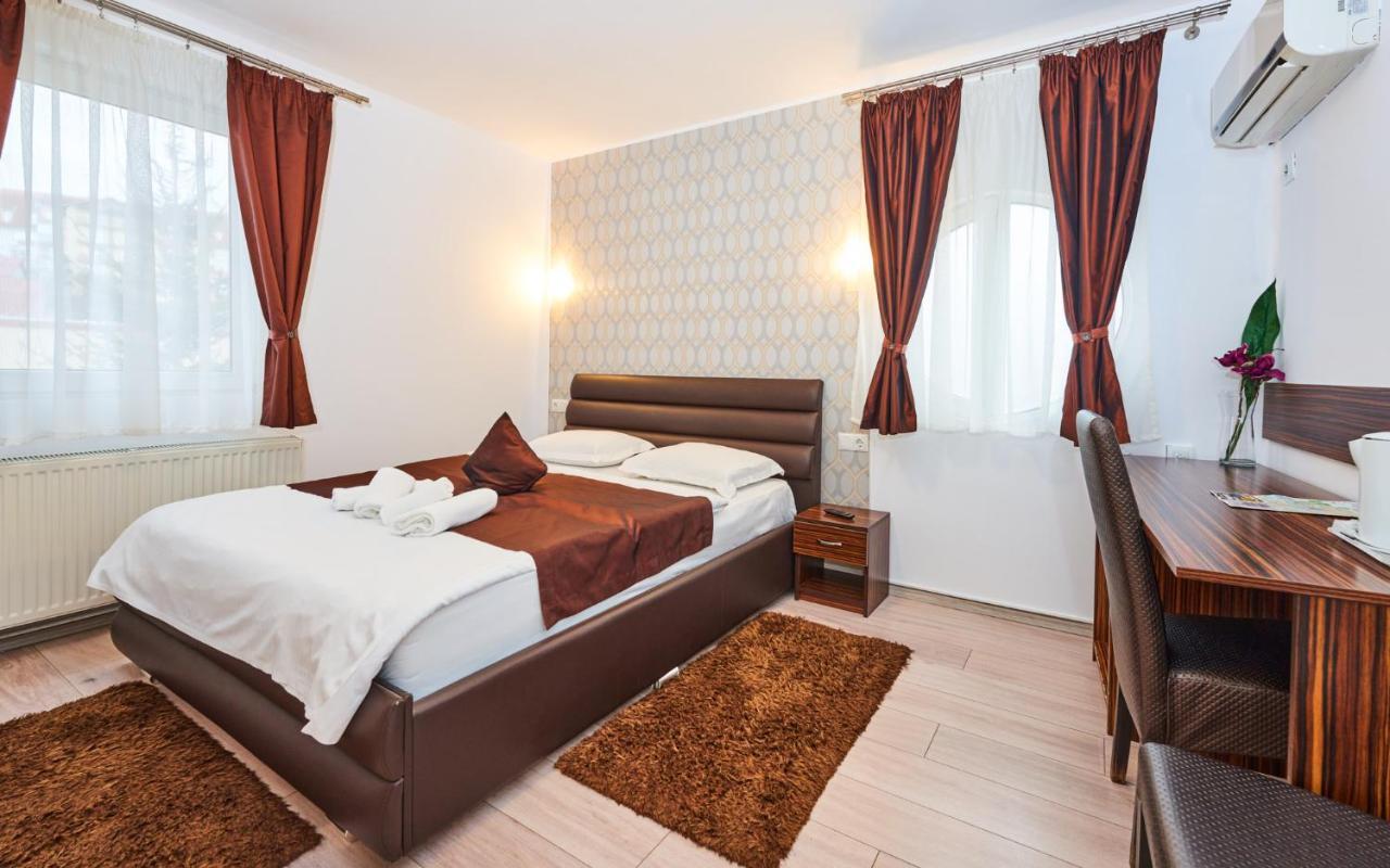Pension Mora Клуж-Напока Экстерьер фото