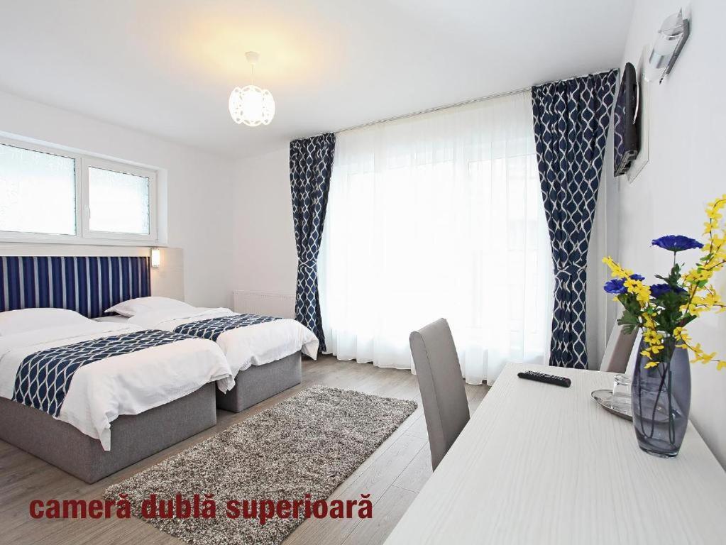 Pension Mora Клуж-Напока Экстерьер фото